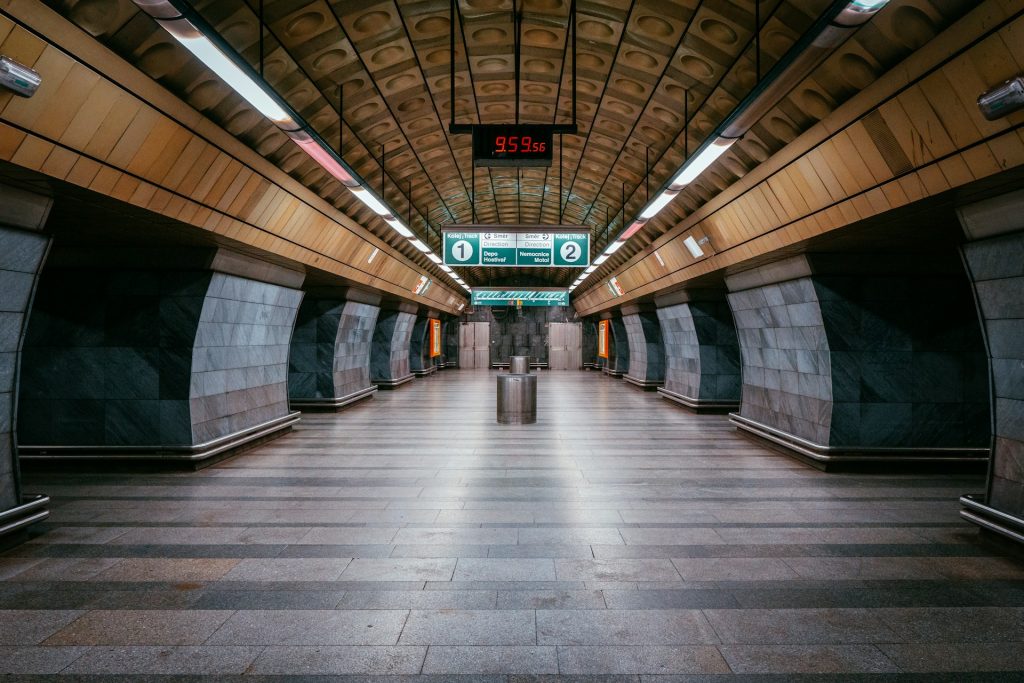 prague main station luggage storage